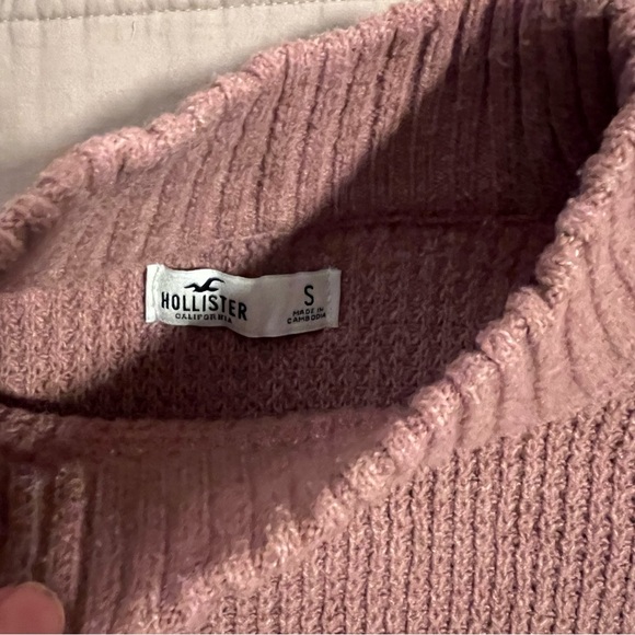 Hollister Mauve Cropped Turtleneck Sweater - Picture 2 of 5